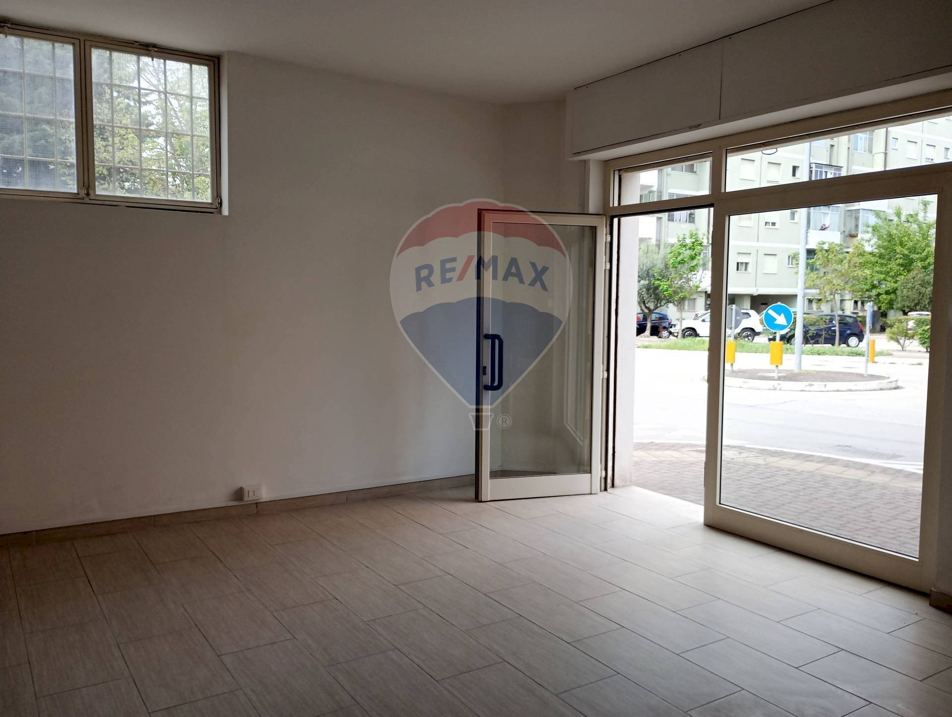 Stanza vuota - Locale Commerciale via Amiterno
117, Chieti - foto 3