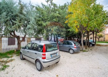 Parcheggio - Quadrilocale Via Padre Alessandro Valignani
 
149, Chieti - foto 14