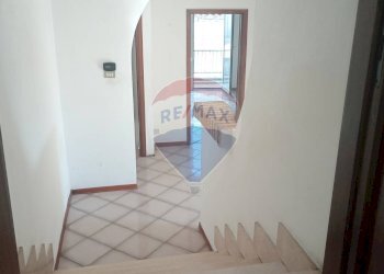 Hall / corridoio - Three-room apartment via Fontana Vecchia
 
10, Cepagatti - photo 3