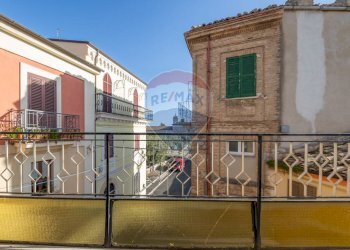 Terrazza - Semi-detached house Via Dante Alighieri
 
11, Alanno - photo 8