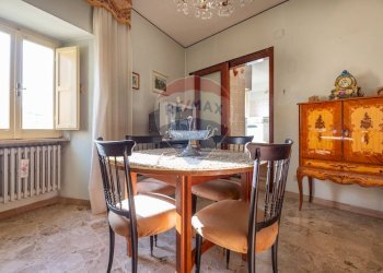 Sala da pranzo - Semi-detached house Via Dante Alighieri
 
11, Alanno - photo 14