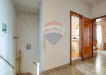 Hall / corridoio - Semi-detached house Via Dante Alighieri
 
11, Alanno - photo 18