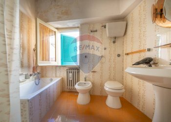 Bagno - Semi-detached house Via Dante Alighieri
 
11, Alanno - photo 21