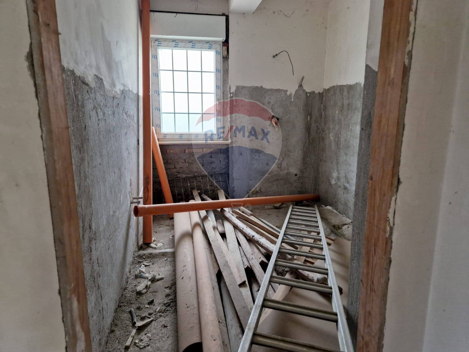 Scale - Villa Via S. Anatolio
 
4, Cugnoli - foto 3