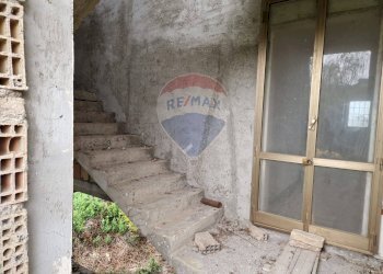 Scale - Villa Via S. Anatolio
 
4, Cugnoli - foto 2