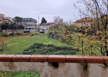 Giardino - Villa Via S. Anatolio
 
4, Cugnoli - foto 24