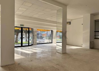 Ricezione / Lobby - Ufficio Via Alcide De Gasperi
 
10, Pescara - foto 5