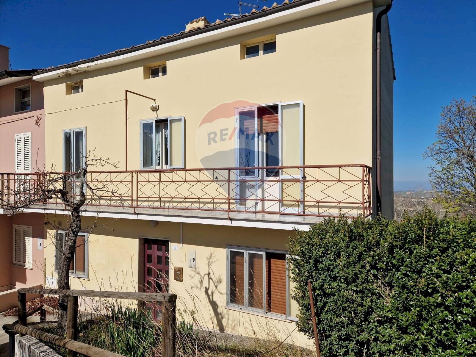 Casa all\'aperto - Casa semi indipendente Località 7 dolori
 
3, Guardiagrele - foto 2