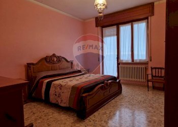 Camera / camera da letto - Quadrilocale Via Cappuccini
 
111, Loreto Aprutino - foto 11