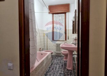 Bagno - Quadrilocale Via Cappuccini
 
111, Loreto Aprutino - foto 13