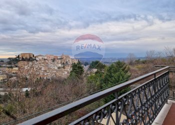 Balcone - Quadrilocale Via Cappuccini
 
111, Loreto Aprutino - foto 15