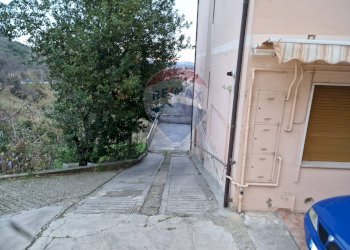 Terrazza - Quadrilocale Via Cappuccini
 
111, Loreto Aprutino - foto 21