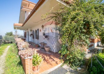 Casa all\'aperto - Villa via San Nicola
 
138, Pianella - foto 2