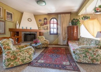 Soggiorno - Villa via San Nicola
 
138, Pianella - foto 6