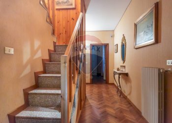 Scale - Villa via San Nicola
 
138, Pianella - foto 17