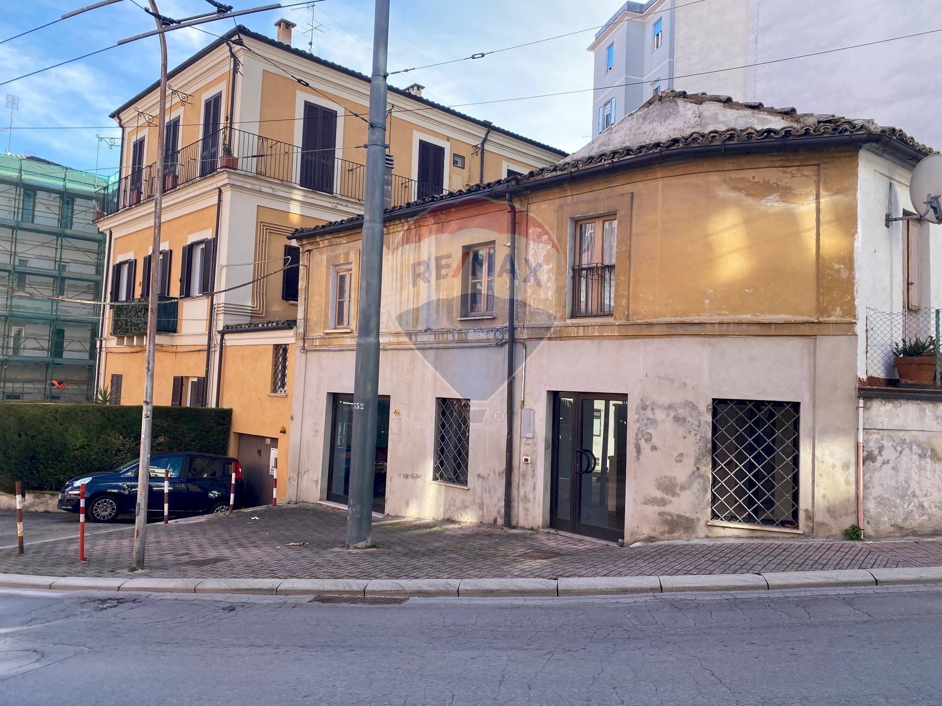 Edificio all\'aperto - Commercial Premises via Madonna degli Angeli
 
82, Chieti - photo 1