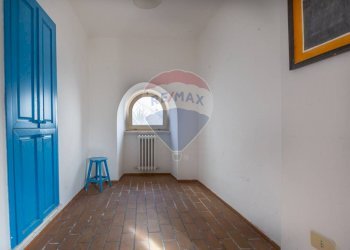 Stanza vuota - Villa Gruppo Fronte
 
7, Cappelle sul Tavo - foto 8