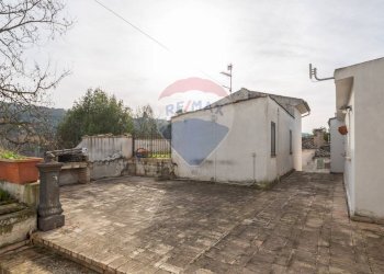 Casa all\'aperto - Villa Gruppo Fronte
 
7, Cappelle sul Tavo - foto 13