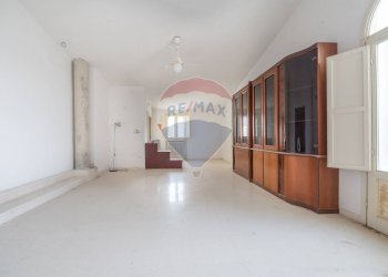 Stanza vuota - Villa Gruppo Fronte
 
7, Cappelle sul Tavo - foto 34