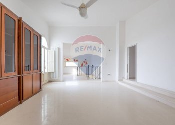 Stanza vuota - Villa Gruppo Fronte
 
7, Cappelle sul Tavo - foto 35