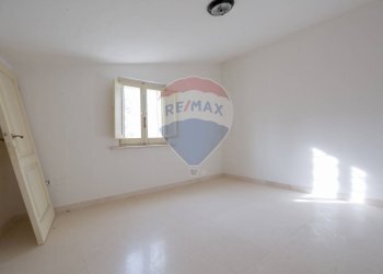 Stanza vuota - Villa Gruppo Fronte
 
7, Cappelle sul Tavo - foto 36