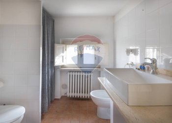Bagno - Villa Gruppo Fronte
 
7, Cappelle sul Tavo - foto 52