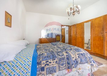 Camera / camera da letto - Appartamento Via Martiri Angolani
 
46, Loreto Aprutino - foto 11