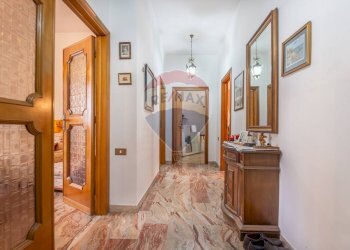 Hall / corridoio - Appartamento Via Martiri Angolani
 
46, Loreto Aprutino - foto 14