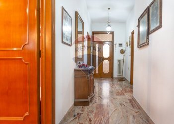 Hall / corridoio - Appartamento Via Martiri Angolani
 
46, Loreto Aprutino - foto 15