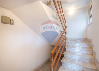 Scale - Appartamento Via Martiri Angolani
 
46, Loreto Aprutino - foto 16