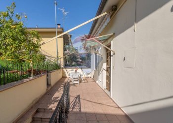 Terrazza - Semi-detached house Via Pietro Nenni
 
57, Scafa - photo 18