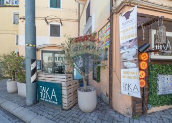 Edificio all\'aperto - Attività Commerciale Via Federico Salamone
8, Chieti - foto 3