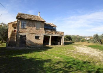 Foto 1 - Rustico Strada Provinciale 46, Monsampolo del Tronto - foto 1