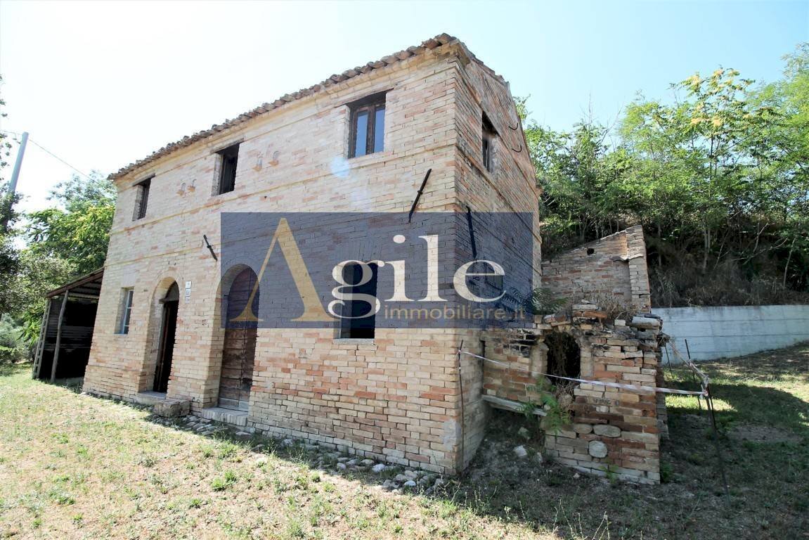 Foto 3 - Rustic STRADA PROVINCIALE 58, Carassai - photo 3