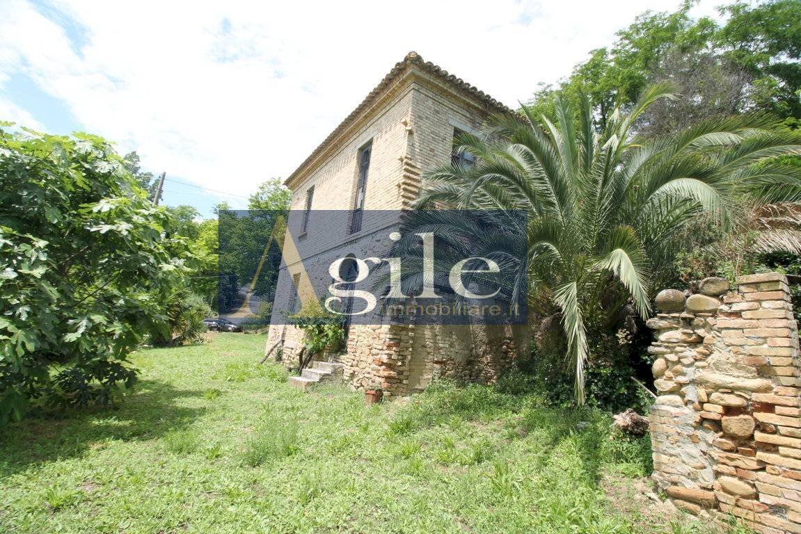 Foto 1 - Rustico via don pino puglisi, Colonnella - foto 1