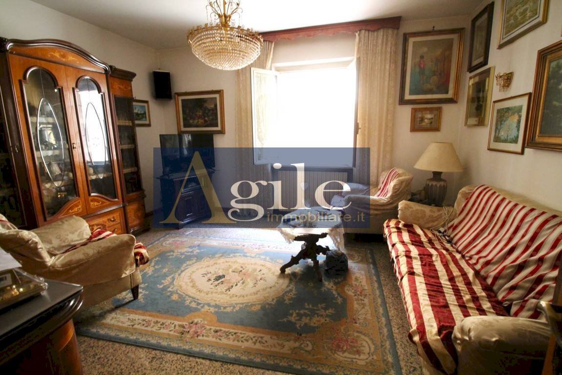 Foto 2 - Casa indipendente via giuseppe garibaldi, Alba Adriatica - foto 2