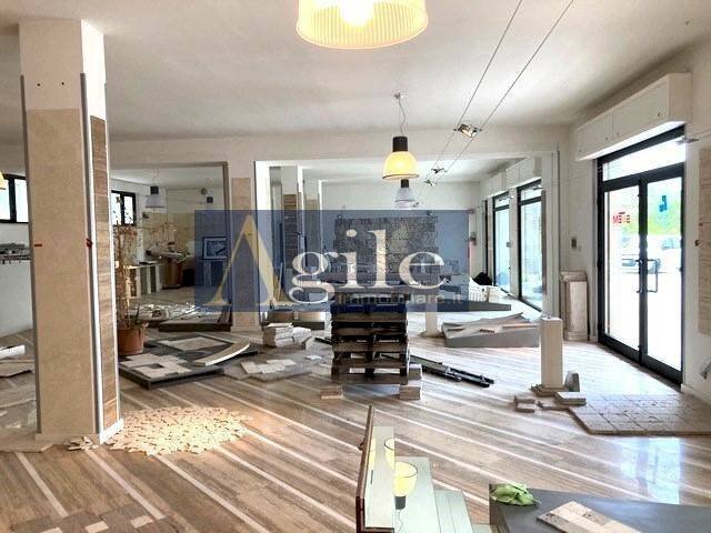 Foto 1 - Locale Commerciale VIA SALARIA, Ascoli Piceno - foto 1