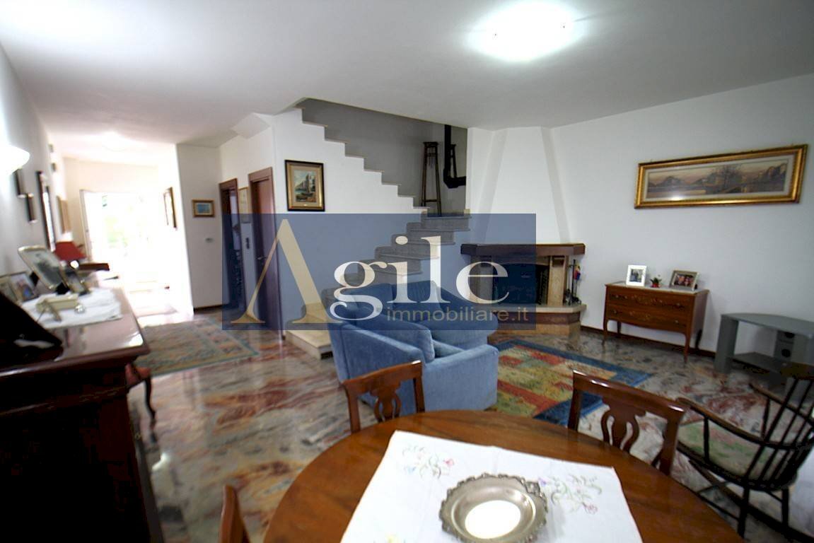 Foto 1 - Terraced Villa VIA GIANNI TORSELLINI, Folignano - photo 1