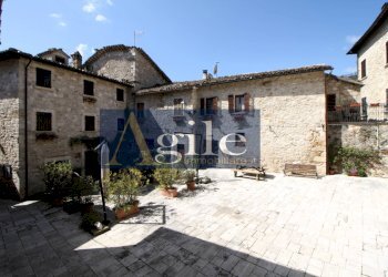 Foto 1 - Independent house FRAZIONE CASTEL TROSINO, Ascoli Piceno - photo 1