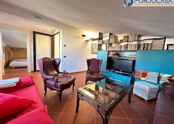 Salotto al primo piano - Villa Spinarosa, Montignoso - foto 26