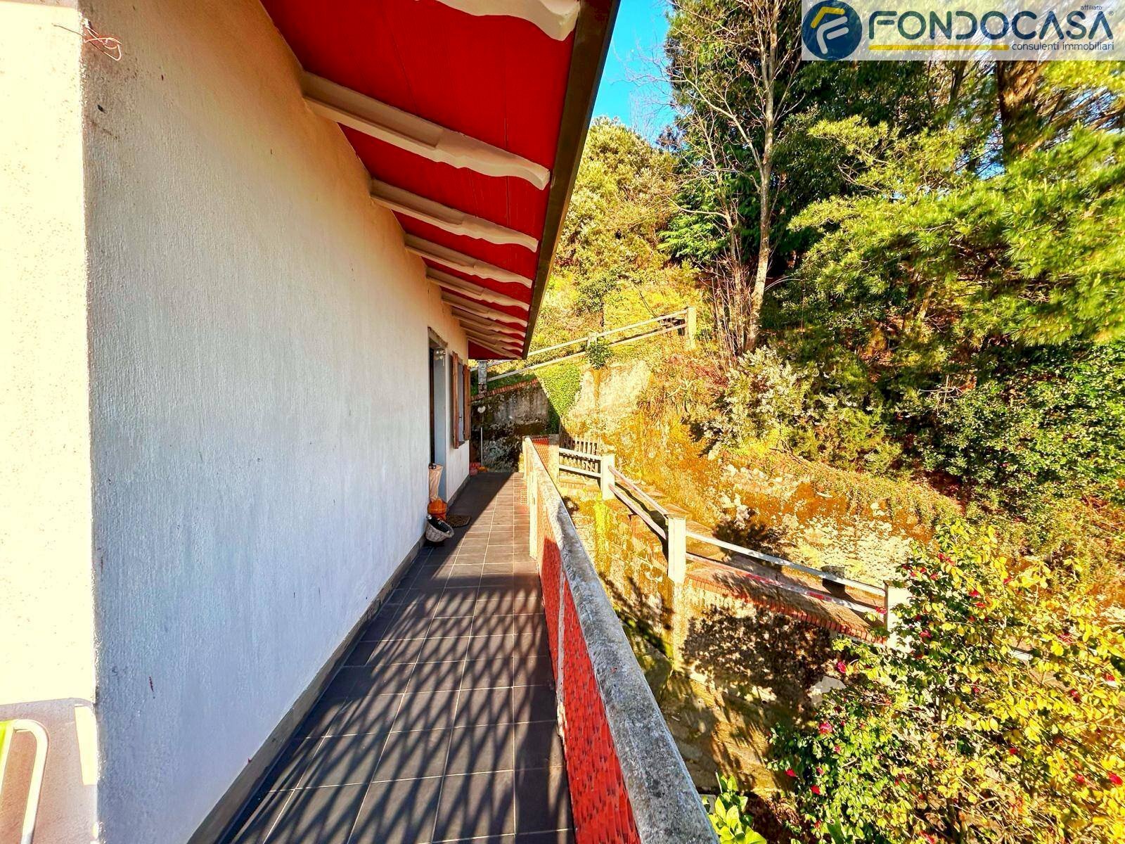 balcone perimetrale - Appartamento via della Resistenza, Montignoso - foto 3