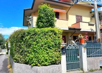 facciata - Casa semi indipendente Via tavernelle, Montignoso - foto 1