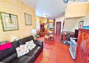 ingresso e zona pranzo - Casa semi indipendente Via tavernelle, Montignoso - foto 4