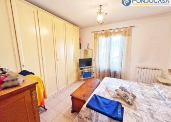 camera da letto matrimoniale - Casa semi indipendente Via tavernelle, Montignoso - foto 11