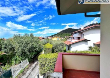 balcone - Casa semi indipendente Via tavernelle, Montignoso - foto 17