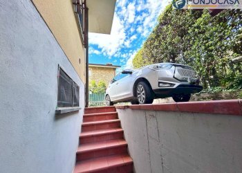 scala accesso separato a taverna - Casa semi indipendente Via tavernelle, Montignoso - foto 19