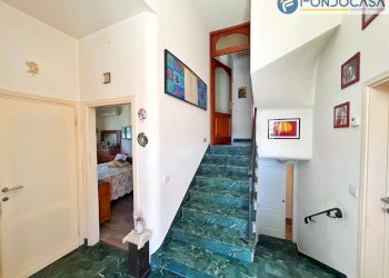 disimpegno ingresso - Villa Franchetti, Pietrasanta - foto 12