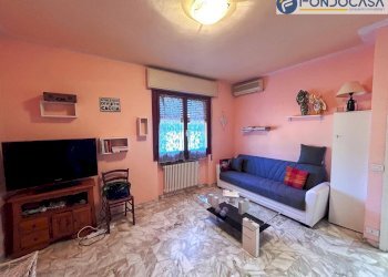 camera matrimoniale/soggiorno - Villa Franchetti, Pietrasanta - foto 15