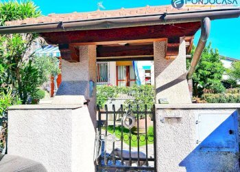 ingresso pedonale - Villa Franchetti, Pietrasanta - foto 45