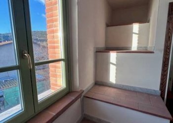 scale accesso mansarda - Villa via fonda, Pietrasanta - foto 24